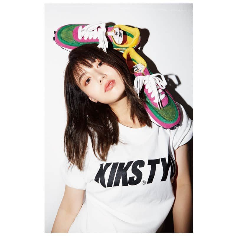 井口綾子さんのインスタグラム写真 - (井口綾子Instagram)「KIKS GIRLS TEEさんにてTシャツコラボさせていただきました☺︎ 完全受注生産となっています。 受注受付期間は1月26日までです😳 発送時期は2月下旬予定です🙇‍♀️ ホワイトとブラックの二色展開、 S.M.L.XL.XXLのサイズ展開となっています✨ ユニセックスなので女性も男性もぜひ！ 商品購入URLはストーリーハイライトをご覧ください！ #KIKSTYO #KIKSGIRLS」1月21日 16時17分 - ayako_inokuchi