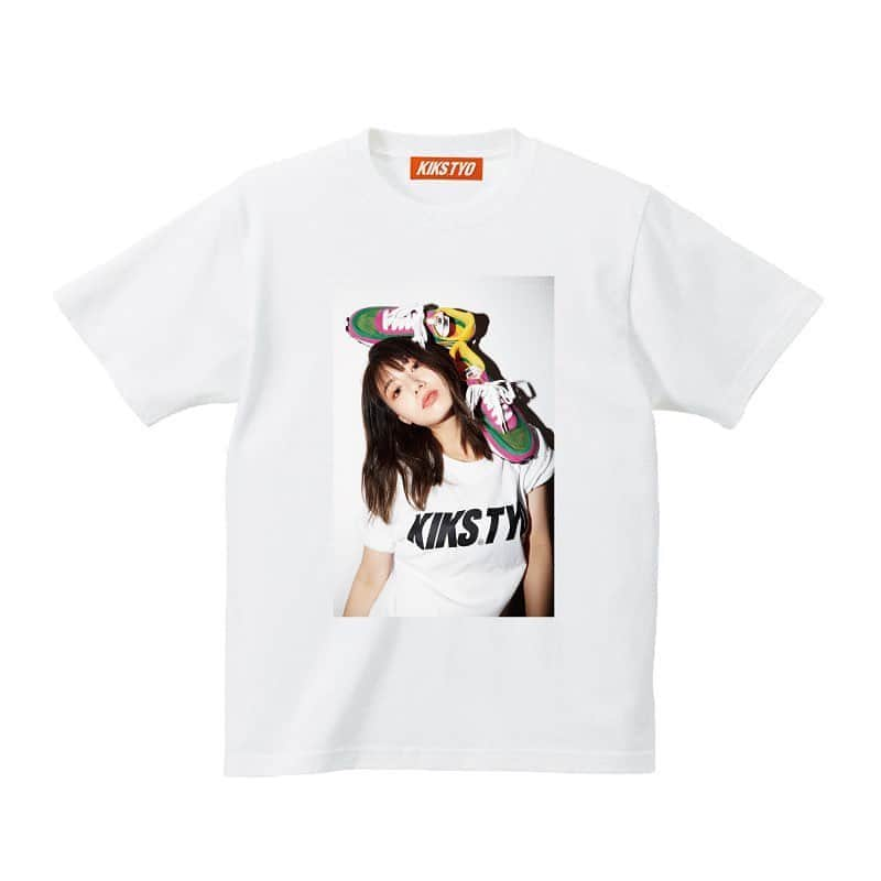 井口綾子さんのインスタグラム写真 - (井口綾子Instagram)「KIKS GIRLS TEEさんにてTシャツコラボさせていただきました☺︎ 完全受注生産となっています。 受注受付期間は1月26日までです😳 発送時期は2月下旬予定です🙇‍♀️ ホワイトとブラックの二色展開、 S.M.L.XL.XXLのサイズ展開となっています✨ ユニセックスなので女性も男性もぜひ！ 商品購入URLはストーリーハイライトをご覧ください！ #KIKSTYO #KIKSGIRLS」1月21日 16時17分 - ayako_inokuchi