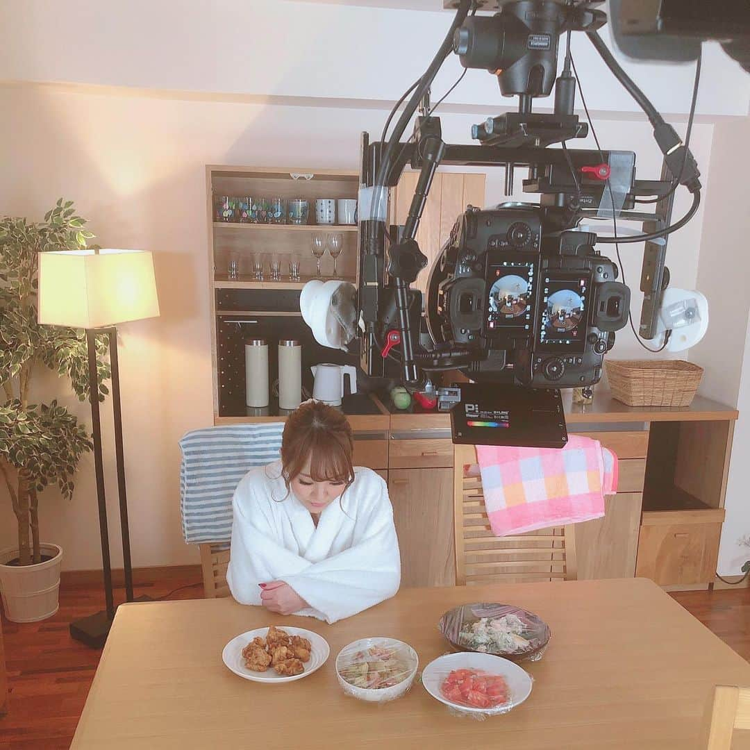 Hitomi（田中瞳）さんのインスタグラム写真 - (Hitomi（田中瞳）Instagram)「Ready to.....🤩 #shooting #model #japan #japanesegirl #vr」1月21日 16時46分 - official_hitomitanaka