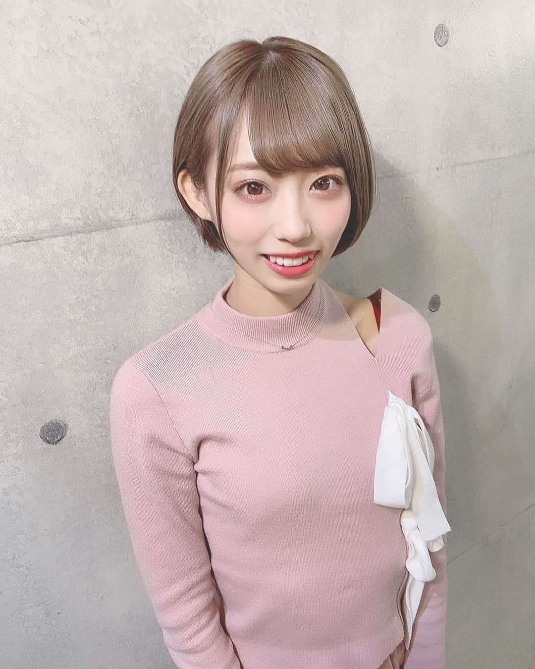 山岸奈津美さんのインスタグラム写真 - (山岸奈津美Instagram)「newヘアカラー🌟  #グラビア #水着 #ミスflash2019  #アイドル #モデル #撮影 #撮影会 #写真 #camera #gravure #グラドル」1月21日 17時23分 - 0916_natsumi