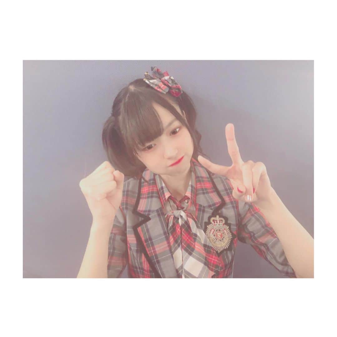 橋本陽菜さんのインスタグラム写真 - (橋本陽菜Instagram)「12月。 * 2019年LASTです✨ お待たせしました😂😂 * 12/6 フェアプレイ宣言in富山 12/10 AKB48全国ツアー2019~楽しいばかりがAKB~チームK千秋楽 12/12~18 SHOWROOMイベント 12/14 まけんグミフェスin愛知 12/16 チームK RESET公演 12/27 Mステウルトラスーパーライブ 12/28 チーム8 雫公演 * ･AKB48全国ツアー2019~楽しいばかりがAKB~千秋楽。千秋楽ということでセトリ、衣装、ユニット、色々少し変えてのパフォーマンスでした✨ ･SHOWROOMイベント。2回目！ 色々学習してのだったからっても思ったけどむずかしかったね😓でも5位という素敵な順位をいただけて、嬉しかったです😊 ･まけんグミフェス！ゆうかりん初イベント☺️中部みんなでまたイベント出たいな👧🏻 ･RESET公演💚こみさんの生誕祭でした🎂 ･人生初のMステさんに出演しましたⓂ️めちゃめちゃちっちゃいツインテールが映ってましたかね？？ ･まりあの舞台行ってきました！！美笛ちゃんかわいかった💓ずっと行きたいと思ってたまりあの舞台。始めて行けて良かったです😊 * 2019年、遅ばせながら振り返らせていただきました✋ 2020年はもっともっと自分に自信を持って橋本陽菜らしく活動していきます☺️ そしてより高みをめざして橋本陽菜を広めていきます🐰 * #AKB48 #チーム8 #富山 #チームK #はるpyon #橋本陽菜 #橋本陽菜を広める」1月21日 17時34分 - 48pyonz_toyama