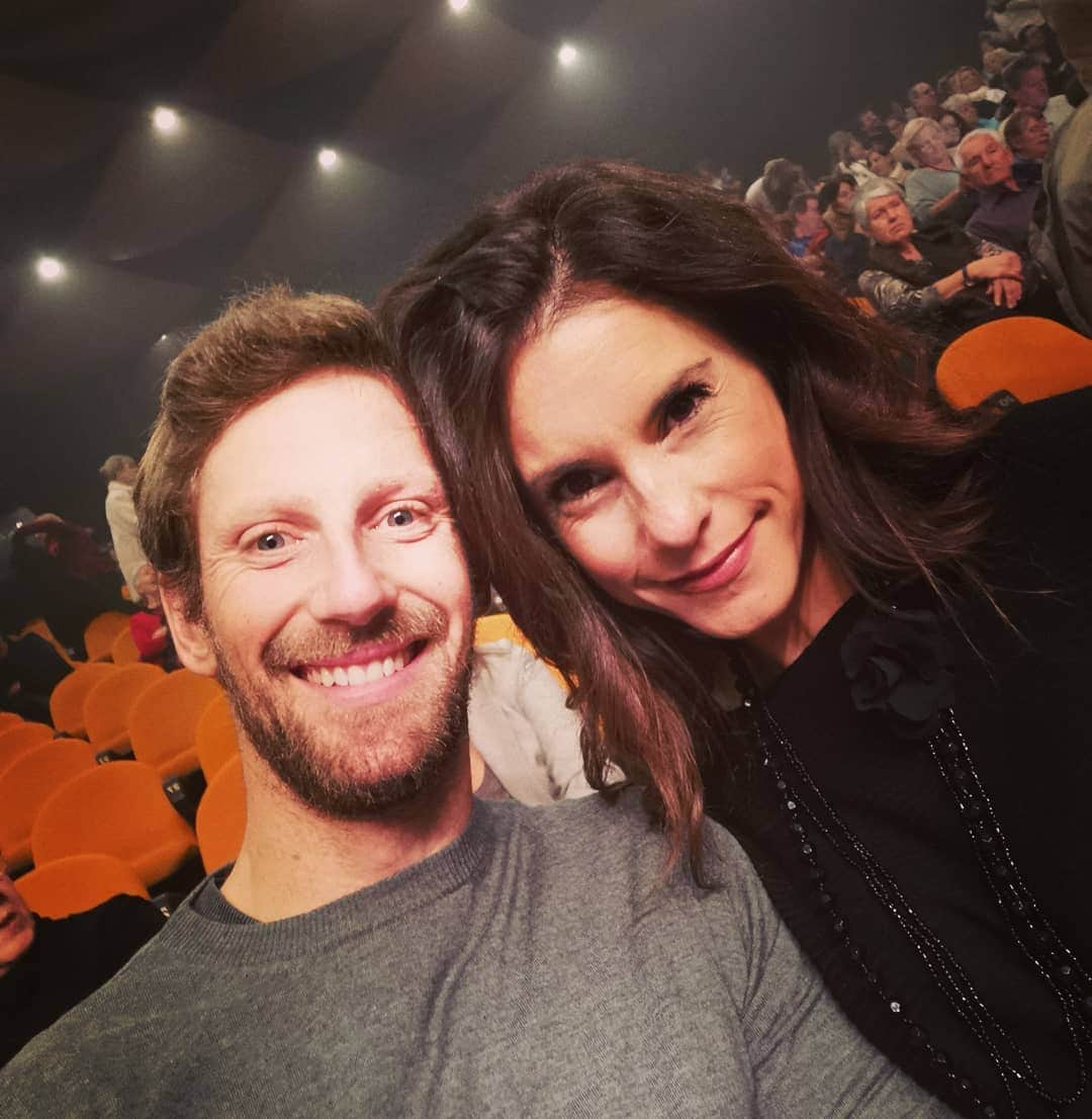 ロマン・グロージャンのインスタグラム：「Concert de @benabar en amoureux. @mariongrosjean」