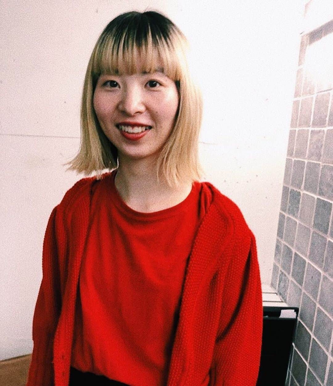 ユウキさんのインスタグラム写真 - (ユウキInstagram)「new 💇🏼‍♀️by @mayukaabe  生まれかわっちゃった〜❤️ ピッカピカであしたから🇺🇸にGO! #neokawaii #ブロンドヘアー #古着#ユウキ服」1月21日 19時23分 - yuukichan2