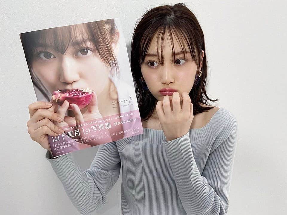 西野七瀬fanさんのインスタグラム写真 - (西野七瀬fanInstagram)「･ 美月さん写真集発売おめでとうございます☺️ 自分は金欠でまだ買えないんですけど、いつかは買います🥺 この前髪どタイプです #乃木坂46 #nogizaka46  #山下美月 #づっきー #美月 #みづき  #やましたみづき #yamashitamizuki  #山下美月1st写真集  #制服 #雑誌 #ファンタ坂学園 #帽子 #画家  #ディーラー #ギャンブル  #裏アカに力を入れてる系grammar  #どいや丸軍団 #乃木坂ちゃんリスペクト軍団 #飛鳥軍団 #ここ軍団  #ファンタ #ファンタ坂学園」1月21日 19時53分 - nanase_ymyu