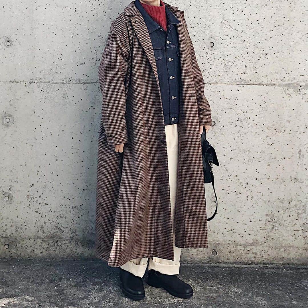 ryokoさんのインスタグラム写真 - (ryokoInstagram)「▪︎ . いつものコートの中にデニムジャケット✔︎ . . . coat #harvesty denim jacket #harvesty knit #muji pants #harvesty shoes #blundstone  bag #oldcoach」1月21日 20時42分 - ryo___ka