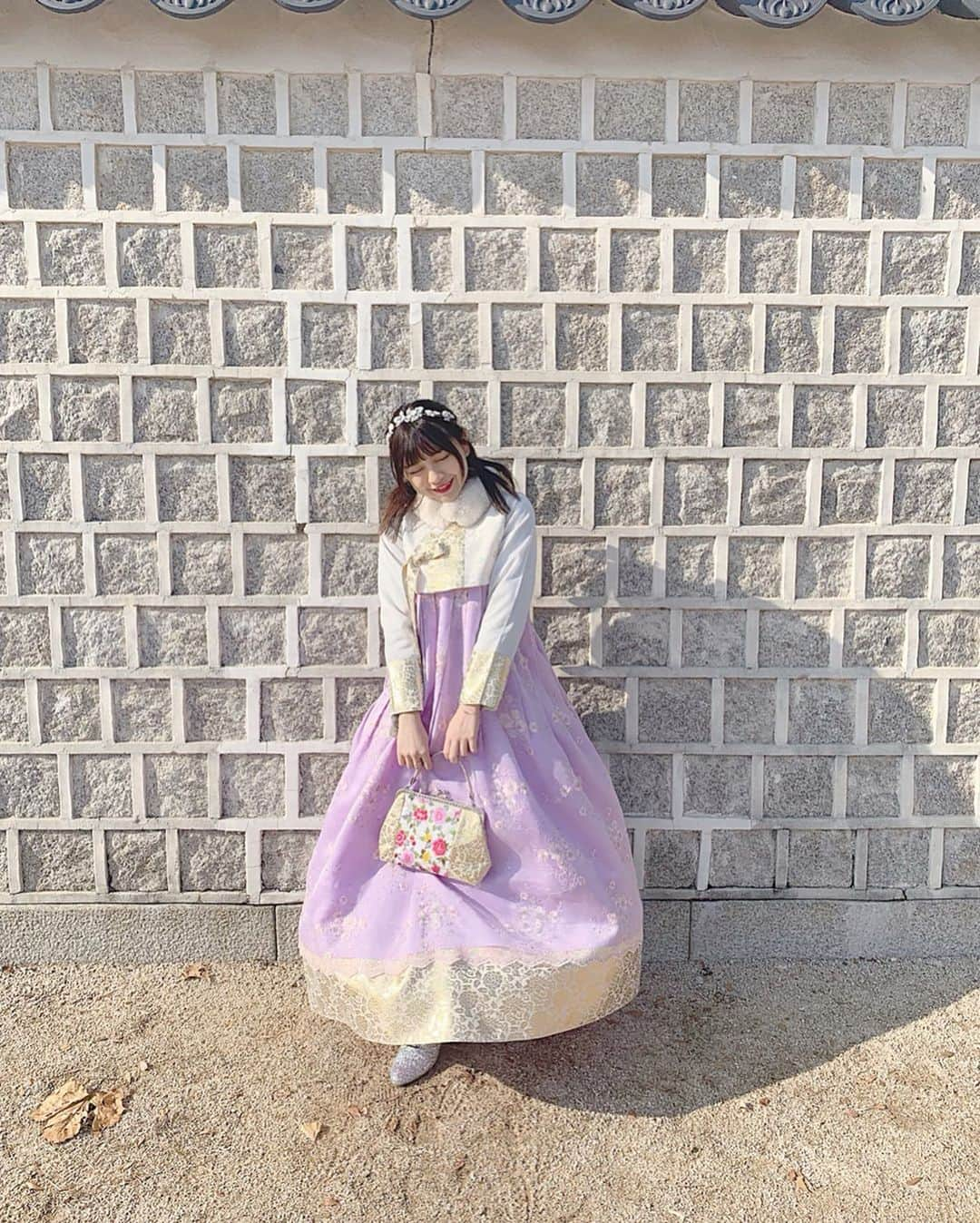 廣川奈々聖さんのインスタグラム写真 - (廣川奈々聖Instagram)「．🇰🇷♡ ﻿ チマチョゴリはこれでおしまいっ！﻿ 寒かったけど着てよかった٩( 'ω' )و動画付き〜 ﻿ ﻿ ﻿ #ソウル観光 #チマチョゴリ#韓服#景福宫#クルミ韓服」1月21日 22時22分 - nanaseven7_u_u