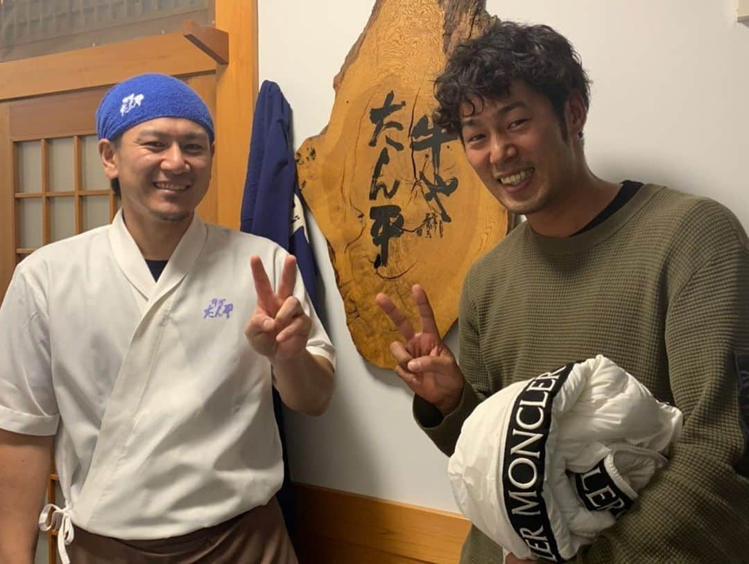 立岡宗一郎さんのインスタグラム写真 - (立岡宗一郎Instagram)「自主トレも終わり、実家に泊まり、福岡で屋台と、らるきい行ってきました。やっと神戸。久々、小斎さんに会えました🤗 明日には東京😊」1月21日 22時32分 - ta_pi_39