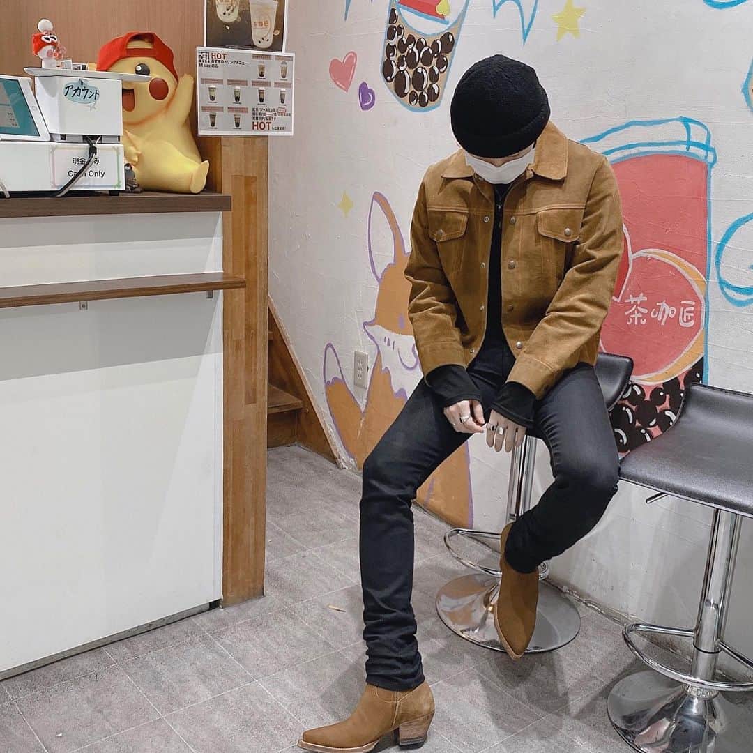Yuitoのインスタグラム：「ピカチュウの存在感。」