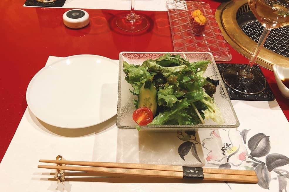 五月千和加さんのインスタグラム写真 - (五月千和加Instagram)「. ひーちゃん　@hitomi_eto_0423 と焼肉ディナー🍽✨💓💓 お誕生日のお祝い🥂もしてもらっちゃって嬉しかった🎁✨✨ . #焼肉　#yakiniku #麻布　#六本木　#ディナー　#dinner」1月21日 22時47分 - satsuki_senwaka