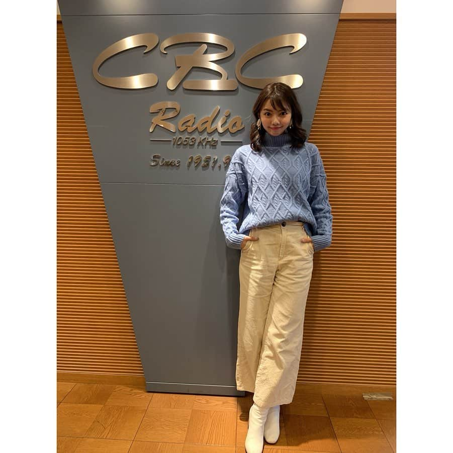 加藤里奈（カトリーナ）さんのインスタグラム写真 - (加藤里奈（カトリーナ）Instagram)「💙💙💙 観戦コーデ➡️スワイプして下さい！ * ✔️knit @nanouniverse_official ✔️pants @gu_global ✔️shoes @gu_global * * #nanouniverse #gu #gu_for_all  #knit #ニット #ニットコーデ #gu_global #コーデュロイパンツ #大人コーデ #今日の服 #コーディネート #インスタ野球女子 #アラサーコーデ #お仕事コーデ #中日ドラゴンズ #dragons #cbcラジオ #アナウンサー #衣装 #私服 #フリーアナウンサー #野球女子 #野球観戦 #野球好きな人と繋がりたい #ブーツ #ブーツコーデ #観戦コーデ #コーデュロイ #ラジオ #radio」1月21日 22時58分 - rinakatoktriiina