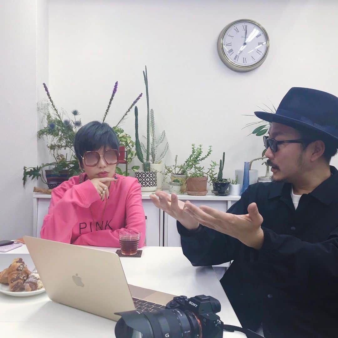 なかやまちえこのインスタグラム：「次号の！ネイルヴィーナスさんは！！ いくつか企画担当させて頂きました！！！お楽しみに😁🙌🙌✨ #雑誌 #ネイル #magazine @nailvenus_magazine」