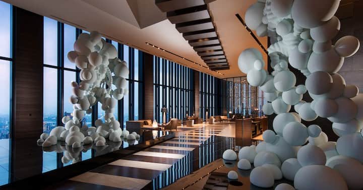 Conrad Hotelsのインスタグラム：「When the destination isn't the only awe-inspiring part of your stay. #StayInspired」