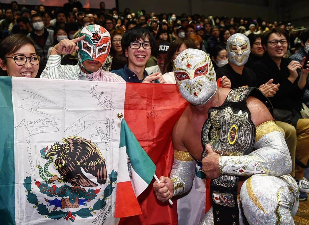 新日本プロレスさんのインスタグラム写真 - (新日本プロレスInstagram)「#MuchasGracias !! 🇲🇽 #njcmll in #KORAKUENHALL !! #FantasticaMania2020 Final  #新日本プロレス #cmll #njpw #プロレス」1月22日 0時57分 - njpw1972