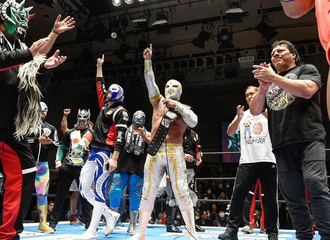 新日本プロレスさんのインスタグラム写真 - (新日本プロレスInstagram)「#MuchasGracias !! 🇲🇽 #njcmll in #KORAKUENHALL !! #FantasticaMania2020 Final  #新日本プロレス #cmll #njpw #プロレス」1月22日 0時57分 - njpw1972