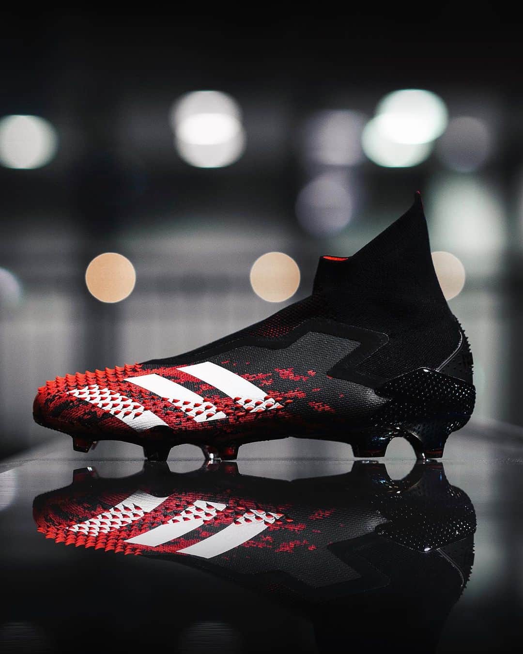 adidas Footballさんのインスタグラム写真 - (adidas FootballInstagram)「406 spikes, 100% unfair. The all new #Predator 20+ with DEMONSKIN technology, exclusively available now through adidas and select retail partners.  Tap to Shop 👆  #Football #Soccer #adidasFootball」1月22日 1時48分 - adidasfootball