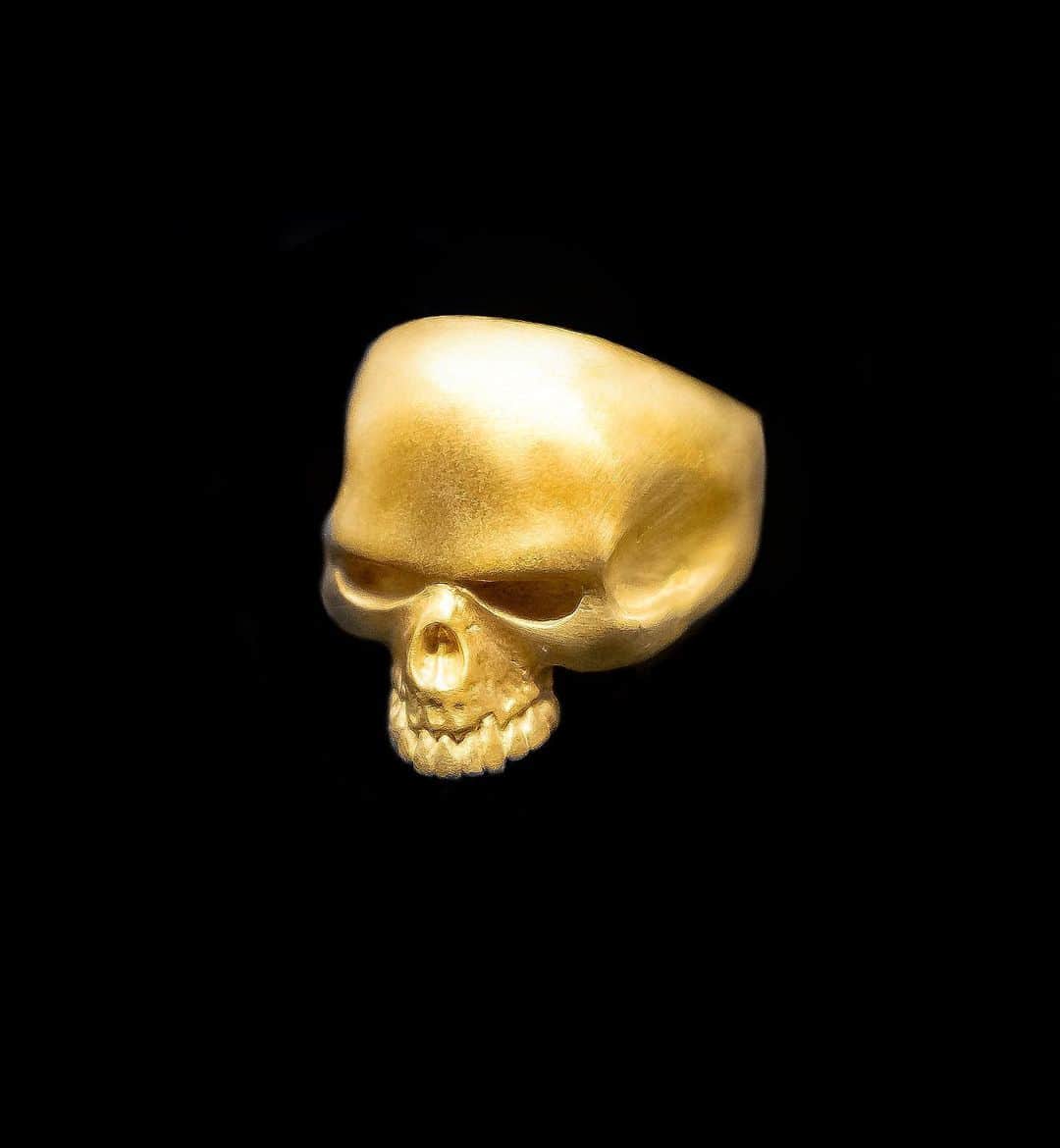 クレイジーピッグさんのインスタグラム写真 - (クレイジーピッグInstagram)「Send us a private message for gold and platinum enquiries #skull #gold #9ct #18ct #24ct #whitegold #yellowgold #rosegold #gothic #heavymetal」1月22日 2時07分 - crazypigdesignslondon