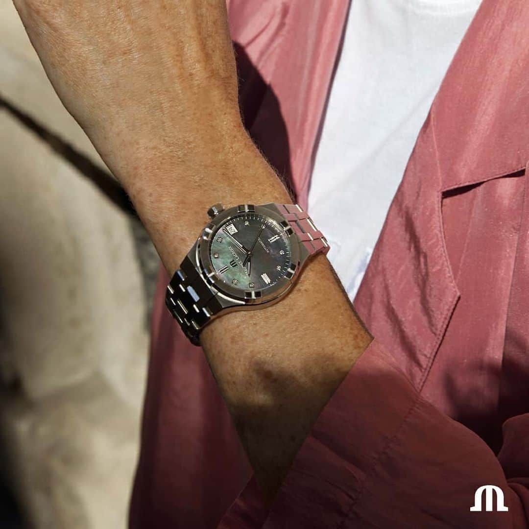 モーリスラクロアさんのインスタグラム写真 - (モーリスラクロアInstagram)「Have a timeless beauty on your wrist with the #AIKON Automatic 35mm. #BeYourAikon #YourTimeIsNow  #MauriceLacroix #Watch #Reloj #LuxuryWatch #Swisswatch #HauteHorlogerie #Swisswatchmaking #Watchmaking #Wotd #Watchesofinstagram #Watchfam #Watchlife #Swissmade #Whatsonmywrist #Watchoftheday #Watchaddict #Dailywatches #instawatchdaily #instawatches #Wiwt #Womw」1月22日 2時35分 - mauricelacroix