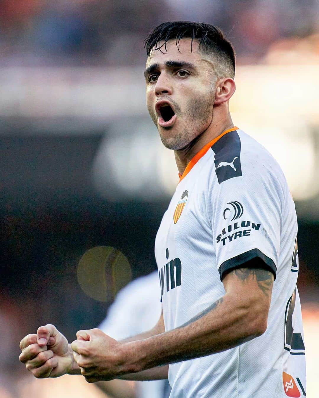 UEFAチャンピオンズリーグさんのインスタグラム写真 - (UEFAチャンピオンズリーグInstagram)「Goalscorer in knockouts? Maxi Gómez 💪⁣ ⁣ #UCL #ValenciaCF」1月22日 2時29分 - championsleague