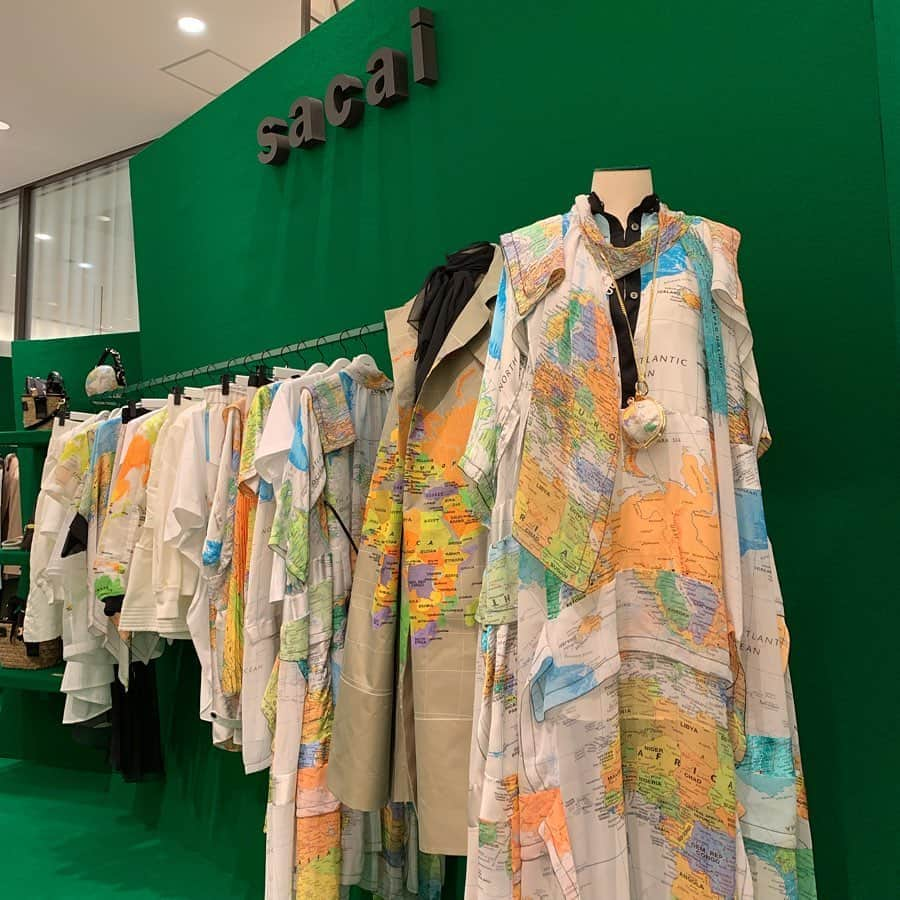 HANKYU.MODEさんのインスタグラム写真 - (HANKYU.MODEInstagram)「sacai SS COLLECTION 2020 Until 1/28 At 1F Cotocoto Stage11 詳しくはプロフィールURLをチェック！ #Hankyu #HANKYUMODE #umedahankyu #阪急うめだ本店 #うめだ阪急 #阪急百貨店 #osaka #umeda #mode #sacai #サカイ #OneNation #ワンネーション #GeorgeClinton #ジョージクリントン #Funkadelic #ファンカデリック」1月22日 12時32分 - hankyumode