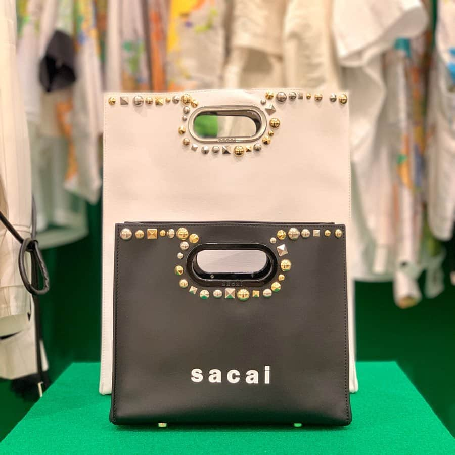 HANKYU.MODEさんのインスタグラム写真 - (HANKYU.MODEInstagram)「sacai SS COLLECTION 2020 Until 1/28 At 1F Cotocoto Stage11 詳しくはプロフィールURLをチェック！ #Hankyu #HANKYUMODE #umedahankyu #阪急うめだ本店 #うめだ阪急 #阪急百貨店 #osaka #umeda #mode #sacai #サカイ #OneNation #ワンネーション #GeorgeClinton #ジョージクリントン #Funkadelic #ファンカデリック」1月22日 12時32分 - hankyumode