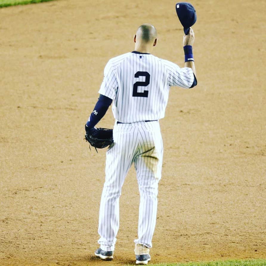 ダニー・マスターソンのインスタグラム：「Oh captain my captain. #halloffame @yankees #2」