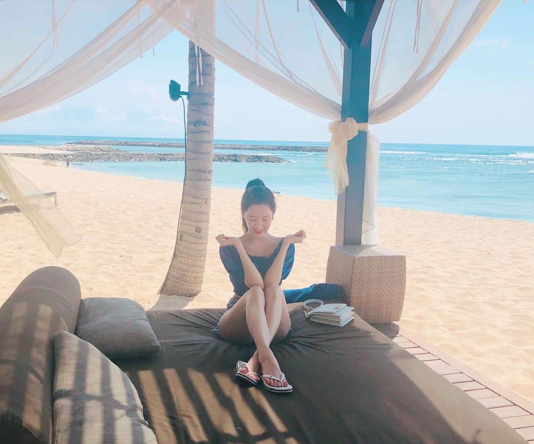 ソヒョンさんのインスタグラム写真 - (ソヒョンInstagram)「여긴 summer☀️ 지금 인스타를 켜! 흘러나오는 favorite song🎼 @ritzcarltonbali #RitzcarltonBali」1月22日 13時30分 - seojuhyun_s