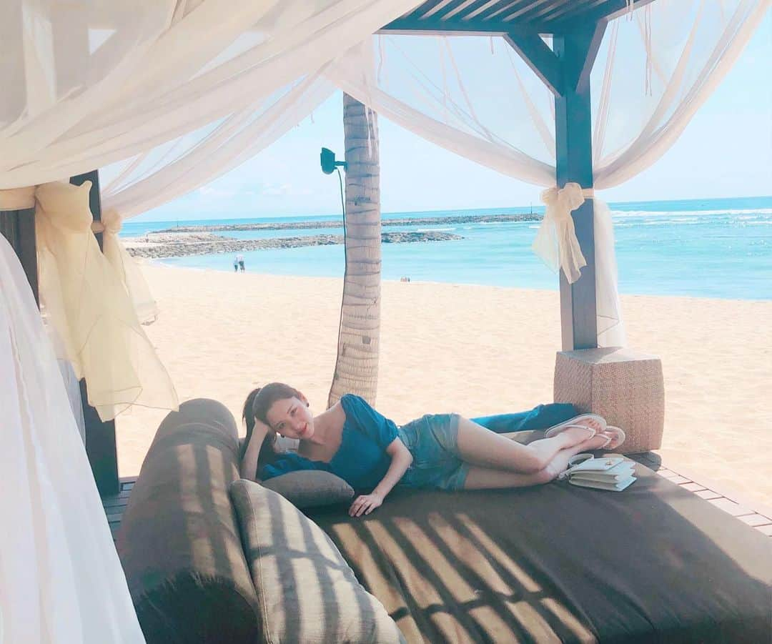 ソヒョンさんのインスタグラム写真 - (ソヒョンInstagram)「여긴 summer☀️ 지금 인스타를 켜! 흘러나오는 favorite song🎼 @ritzcarltonbali #RitzcarltonBali」1月22日 13時30分 - seojuhyun_s