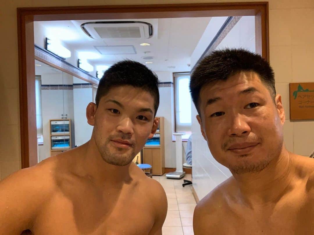 大野将平さんのインスタグラム写真 大野将平instagram 穂積さんのホーム 神戸サウナで偶然遭遇 サウナの中で食事 減量 サウナなどの質問に優しく答えていただきました 長谷川穂積 ボクシング チャンピオン 神戸 サウナ Boxing Champion Saunner 1月22日 13