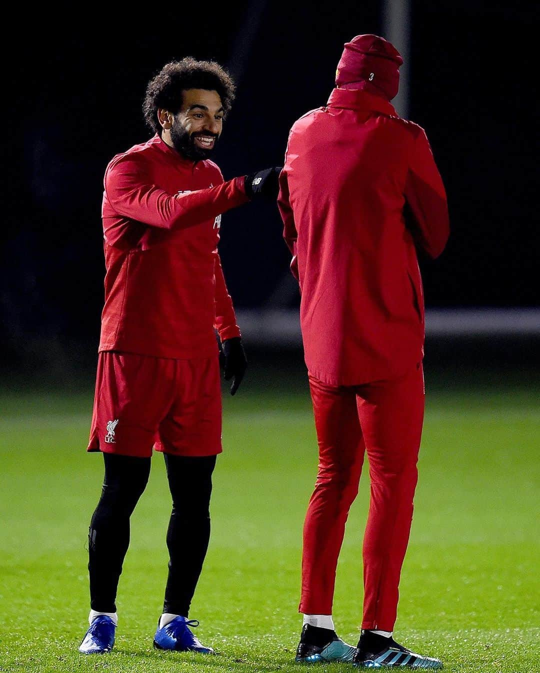 リヴァプールFCさんのインスタグラム写真 - (リヴァプールFCInstagram)「Under the lights at Melwood 💫 📸 #LFC #Training #Melwood #Liverpool」1月22日 5時10分 - liverpoolfc