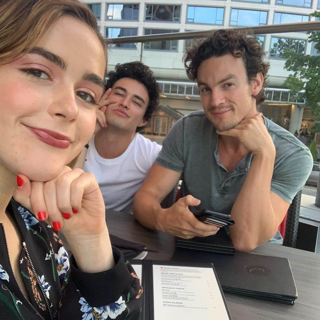のインスタグラム：「Family din :)」