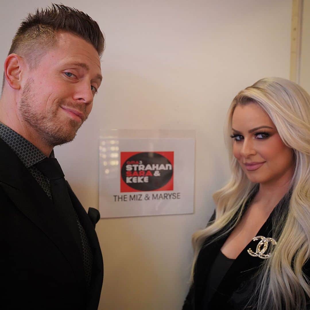 WWEさんのインスタグラム写真 - (WWEInstagram)「The IT Couple in the #BigApple just 8-days ahead of the Season 2 Premiere for @mizandmrs! Are you ready for more @mikethemiz & @marysemizanin?!」1月22日 5時44分 - wwe