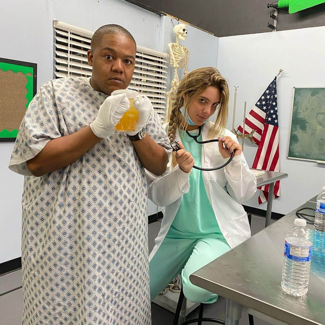 カイル・マッセイさんのインスタグラム写真 - (カイル・マッセイInstagram)「I know when @lelepons calls is gonna be a eventful day 😂😂 best caption go!!! 👇👇👇👇」1月22日 5時53分 - kylemassey