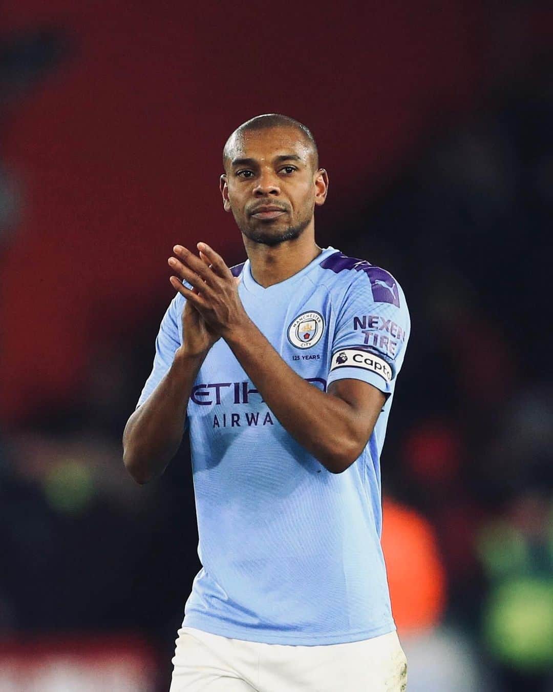 フェルナンジーニョのインスタグラム：「Keep improving. +3. #cmoncity」