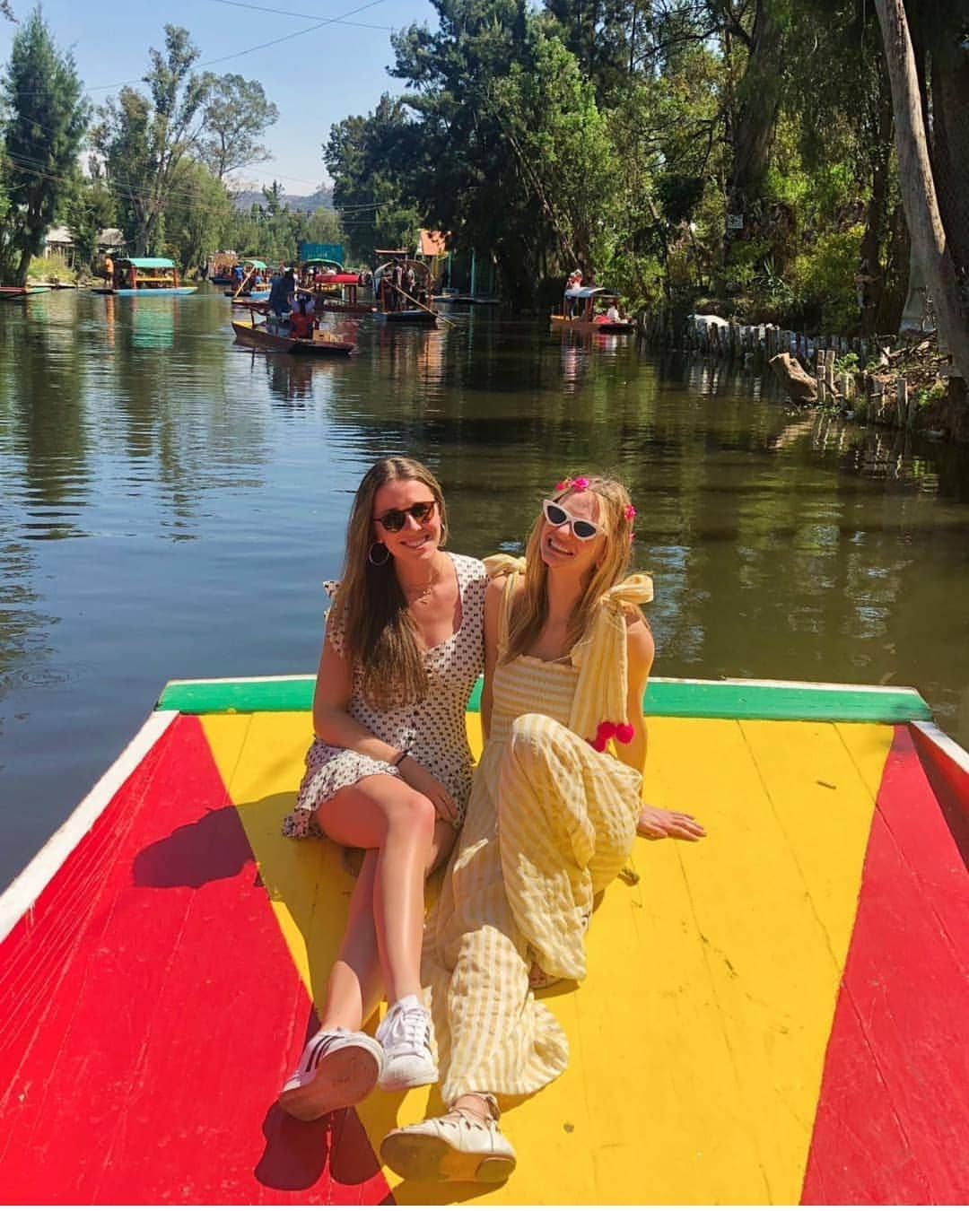 のインスタグラム：「Sitting on a dock in a lake」