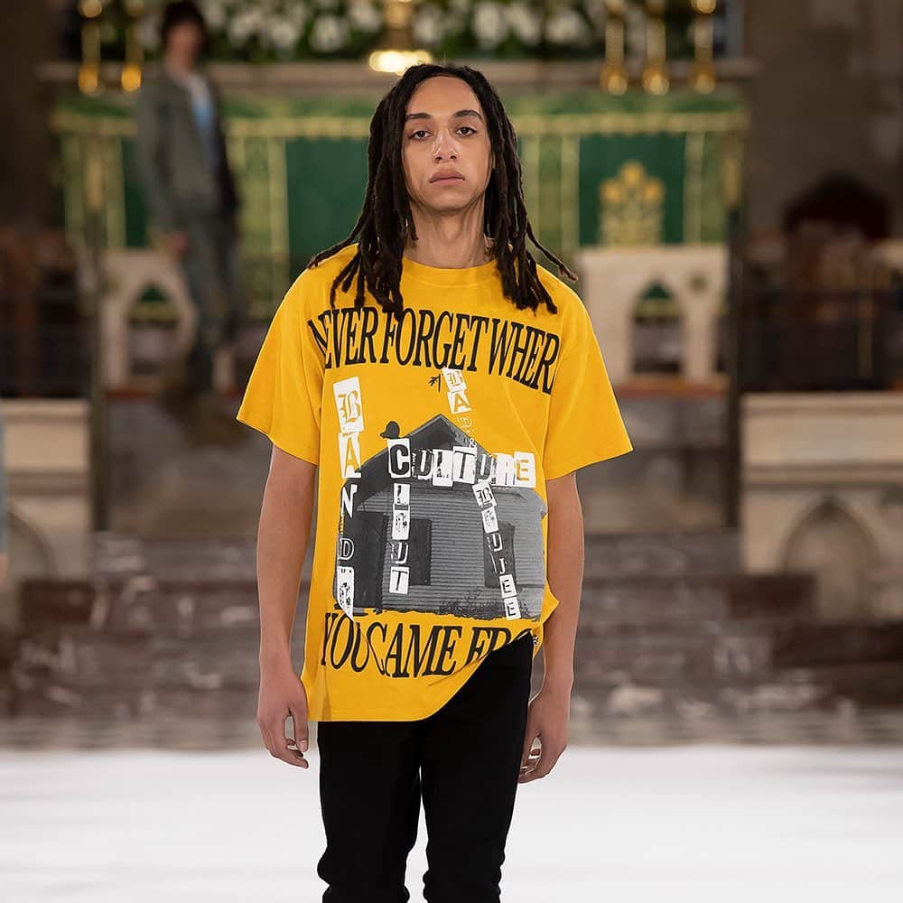 HYPEBEASTさんのインスタグラム写真 - (HYPEBEASTInstagram)「@hypebeaststyle: @offsetyrn and @launderedworkscorp recently took to #ParisFashionWeek to present their collaborative collection titled "The Road to the New Luxury". The presentation included an assortment of garments that walked the line between luxury fashion and streetwear. See more of the looks via the link in bio.⁠⠀ Photo: Laundered Works Corp.」1月22日 8時37分 - hypebeast