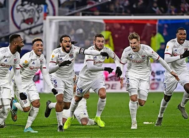 マルセロ・アントニオ・ゲデス・フィリォさんのインスタグラム写真 - (マルセロ・アントニオ・ゲデス・フィリォInstagram)「Stade de France here we go!!! Congrats team 👊🏾 . . #lyon #lyonnais #coupedelaligue #france #olympique #france #foot #olympiquelyonnais #football」1月22日 9時19分 - marceloguedesfilho