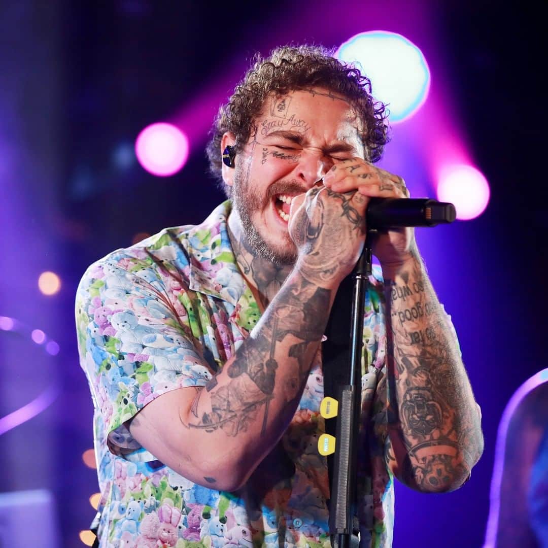 HYPEBEASTさんのインスタグラム写真 - (HYPEBEASTInstagram)「#hypeflix: @postmalone is set to make his on-screen acting debut for @netflix‘s upcoming film "Spenser Confidential," starring alongside @markwahlberg and @winstoncduke. Hit the link in bio to watch the full trailer. Spenser Confidential premieres March 6 exclusively on Netflix.⁠ Photo: Rich Fury/Getty Images」1月22日 9時30分 - hypebeast