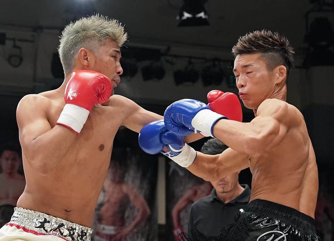 大沢文也のインスタグラム：「得意の左フックは封印中。そろそろ爆発させたいわ。  #kickboxing #キックボクシング #k1 #k1_wgp #krush #boxing #得意技 #左フック #パンチ #格闘技」