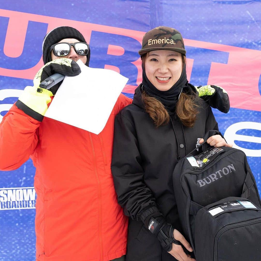 Burton Japanさんのインスタグラム写真 - (Burton JapanInstagram)「先日行われた2019/2020 Burton Qualifiersセミファイナル3は、中国の南山が舞台。ここ数年、ハーフパイプシーンで大きな活躍を見せる中国人ライダーですが、いやいやジブシーンもホットでした。そして、いよいよ今週土曜日には、新潟県神立スノーリゾートでセミファイナル5が開催されます。乞うご期待！ Photo: @li_tiantian_ #BurtonQualifiers #AnonOptics」1月22日 10時07分 - burtonjapan