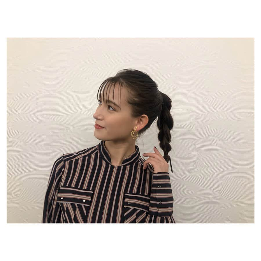 菊池かずみさんのインスタグラム写真 - (菊池かずみInstagram)「最近の可愛い美しいトラちゃん 📺💄 4連チャンでおとどけ♡ @naomi_trauden_official  #トラウデン直美 #ヘアアレンジ #ヘアメイク #kikkumakeup #kikkuhair」1月22日 23時01分 - kikku726