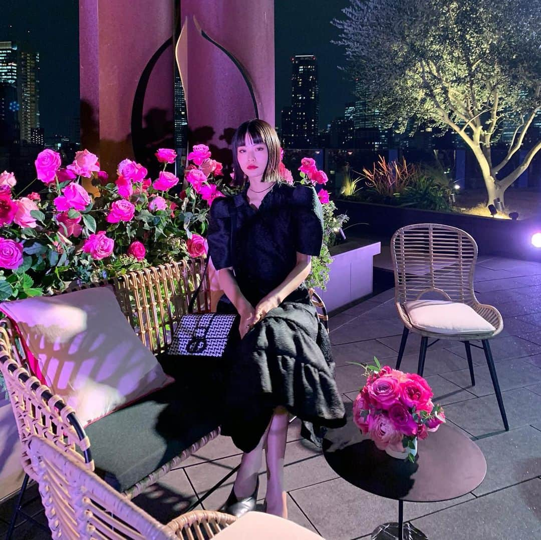 横田ひかるさんのインスタグラム写真 - (横田ひかるInstagram)「🌹 #ミスディオール #ローズアンドローズ」1月22日 21時35分 - _rncn950805