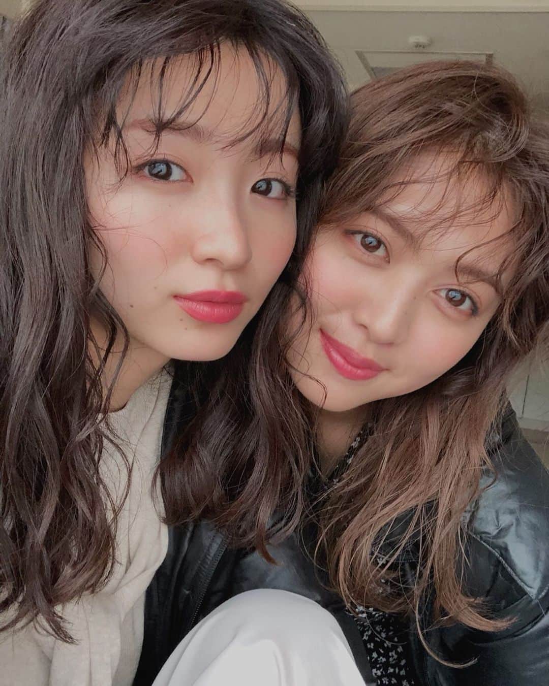 松元絵里花さんのインスタグラム写真 - (松元絵里花Instagram)「* だいすきなぴょん❤️❤️ あー友よ。らぶだよ。 #ray#岡崎紗絵#松元絵里花」1月22日 22時10分 - matsumoto_erika