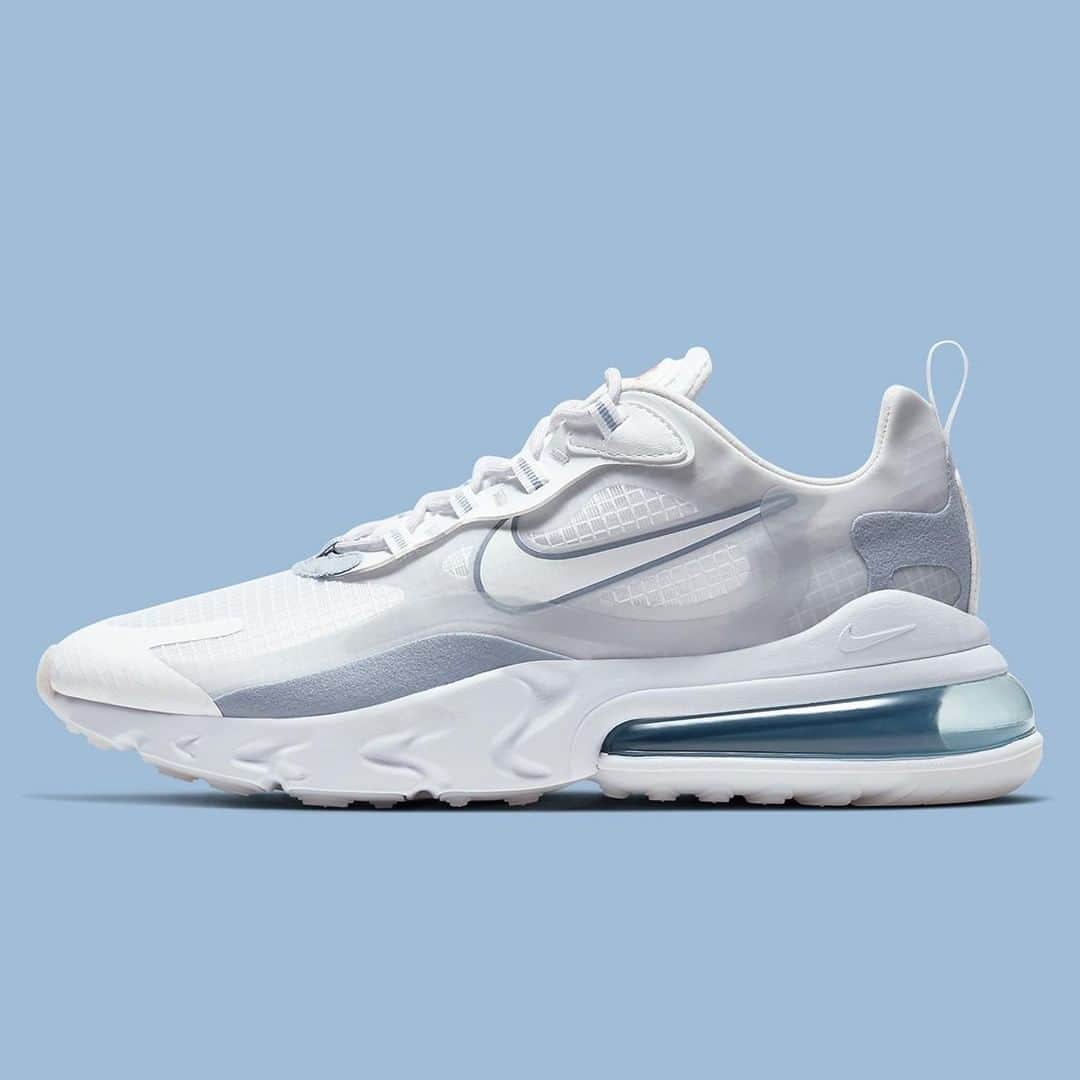 Sneaker Newsさんのインスタグラム写真 - (Sneaker NewsInstagram)「Nike Sportswear delivers yet another sharp colorway of the Air Max 270 React, with an cooling mix of pure platinum and indigo fog. For a closer look at this upcoming release, hit the link in our bio.」1月22日 13時59分 - sneakernews