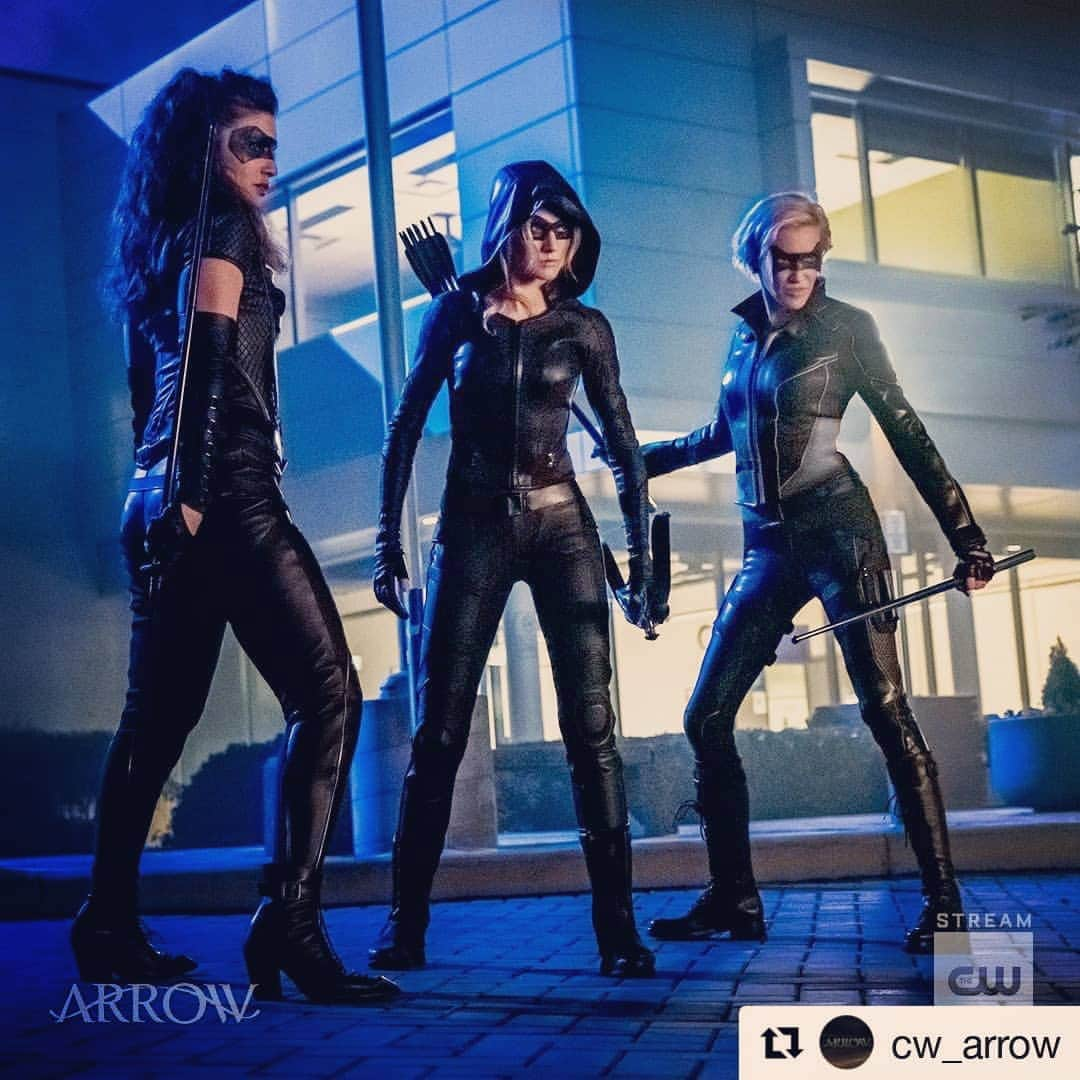 デヴィッド・ラムゼイのインスタグラム：「Who's next? #ArrowFinalSeason」