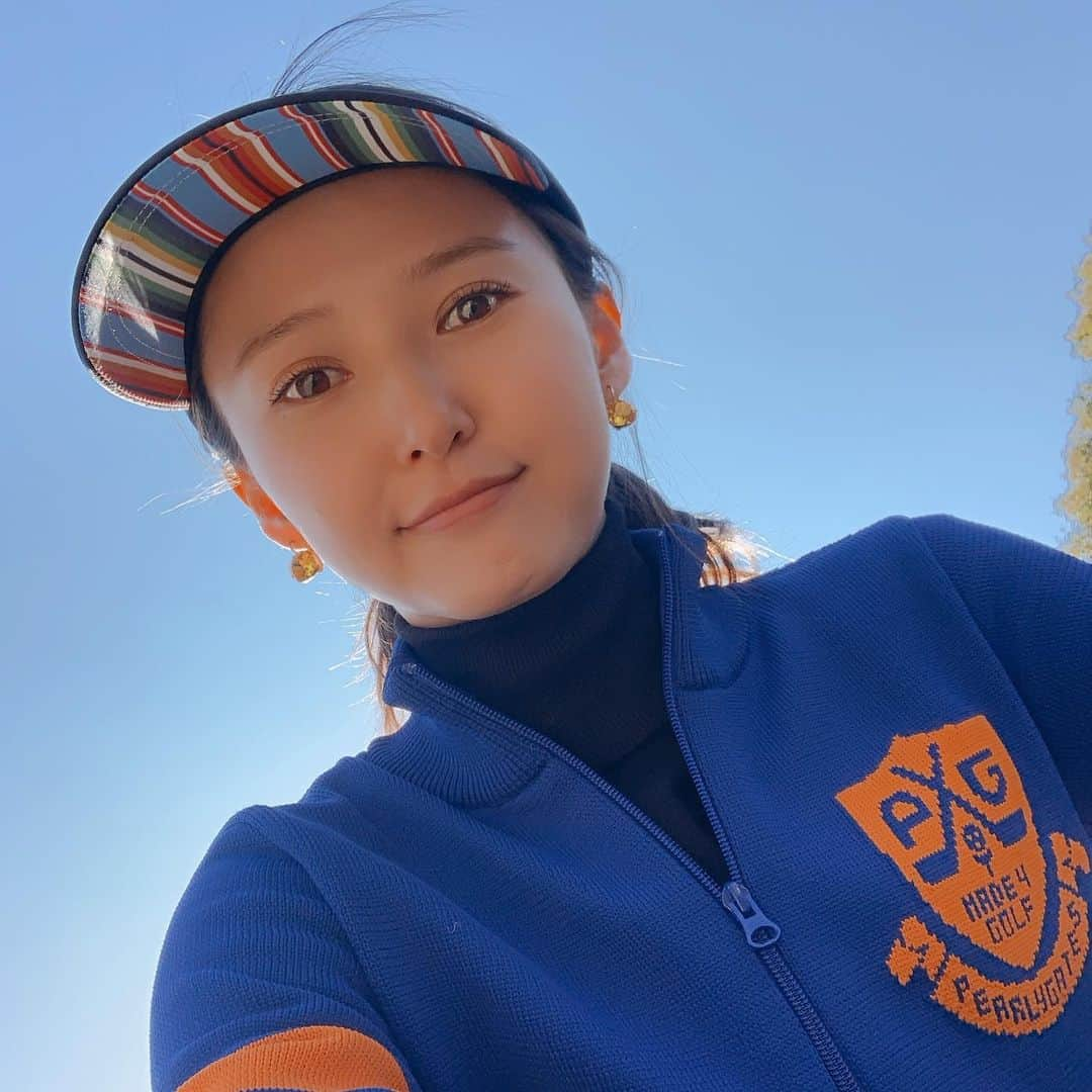 美優さんのインスタグラム写真 - (美優Instagram)「昨日も暖かいぬくぬくゴルフができた〜☀️💗 ・ ・ ・ #golf #ゴルフ #ゴルフウェア #ゴルフ女子 #⛳️ #golfwear #enjoygolf #大人の部活 #ゴルフ部 #골프 #골프스윙 #高尔夫 #高尔夫球」1月22日 15時21分 - miyu11_20