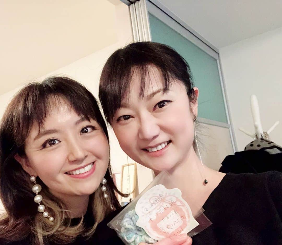 遠山景織子さんのインスタグラム写真 - (遠山景織子Instagram)「大好きな🌸はーたんに会えた🥰  #木村花代 #大切な人  #愛 #女優 #ミュージカル  #人生のピース #御縁 #繋がり #絆 #遠山景織子」1月22日 15時31分 - kyooko.9.tooyama