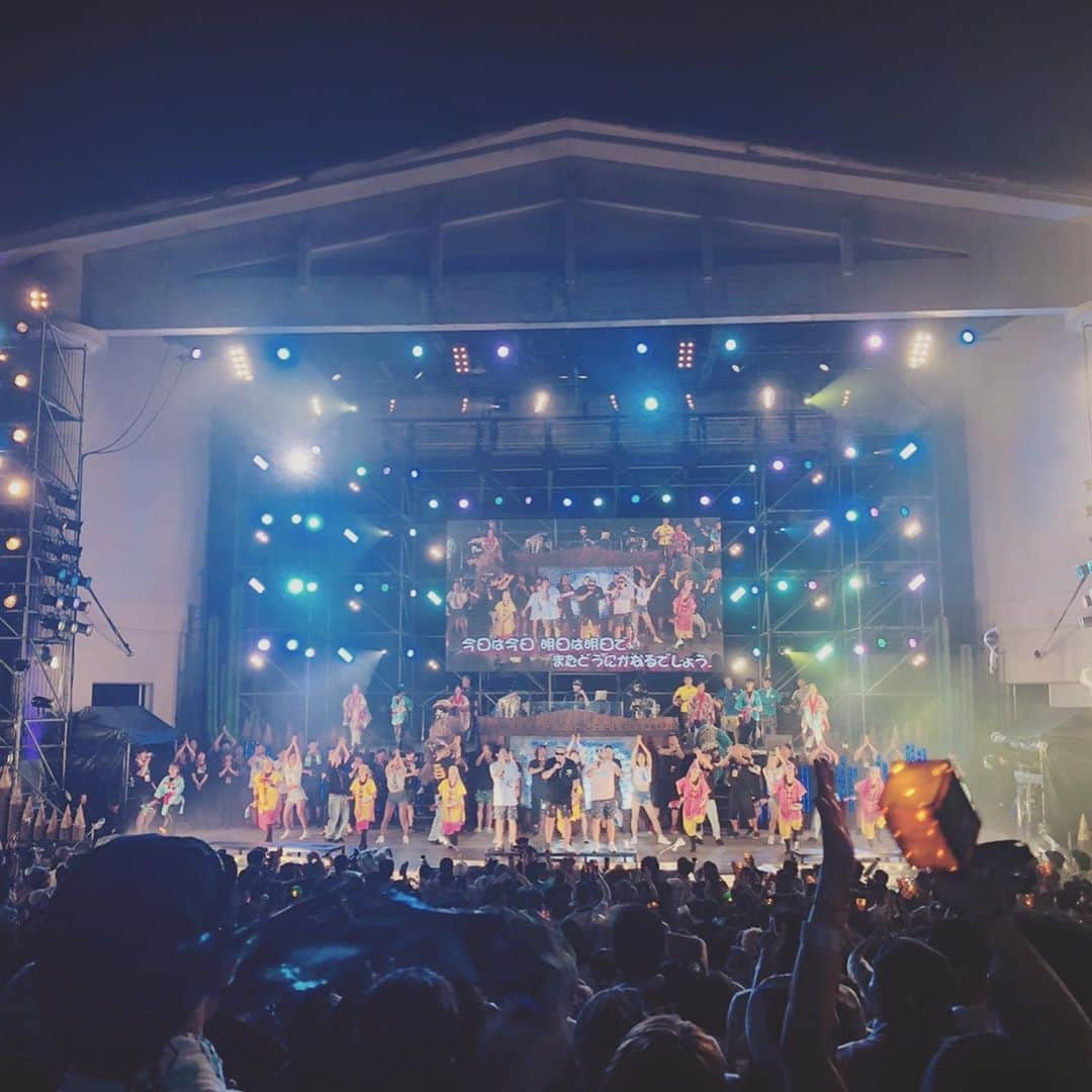 ケツメイシさんのインスタグラム写真 - (ケツメイシInstagram)「ご無沙汰ですー!!!! . 2019年はTOURにリリースにお世話になりましたー！ ケツメイシ兄さんたちは先日新年会をして乾杯してしていたようですね♪ . そして2020年、ついに東京オリンピックです！ 今年もスポーツが大盛り上がりの1年になりそうですね！ . ONE TEAMとなって頑張って参ります！ . #ケツメイシ #ktm #oneteam」1月22日 15時38分 - ketsume_official