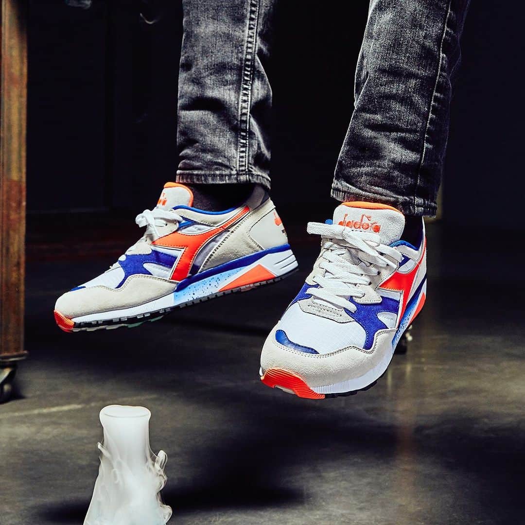 ディアドラさんのインスタグラム写真 - (ディアドラInstagram)「. 【diadora PRODUCT INFORMATION】 . "n9002" . 機能性とデザイン性を兼ね備えたスニーカーファン必見のファッションアイテム。 1992年に中距離ランナー用として発売され、その後ライフスタイルスニーカーに変貌を遂げたN9002に新色登場！ 最大の特徴は、機能性とファッション性。 当時と同じ"Double Action"システム（※着地時のかかとの衝撃を吸収し、前足部で強い蹴り出しを可能にするシステムのこと）を搭載。 ビジブル構造で話題を呼んだクリアアウトソールはそのままに、カラーバリエーションを増やして再登場です。 . n9002 ￥12,000+税 25.5cm - 29.0cm . #diadora #diadorasportswear #diadoralifestyle #makeitbright」1月22日 16時01分 - diadoralifestyle_japan