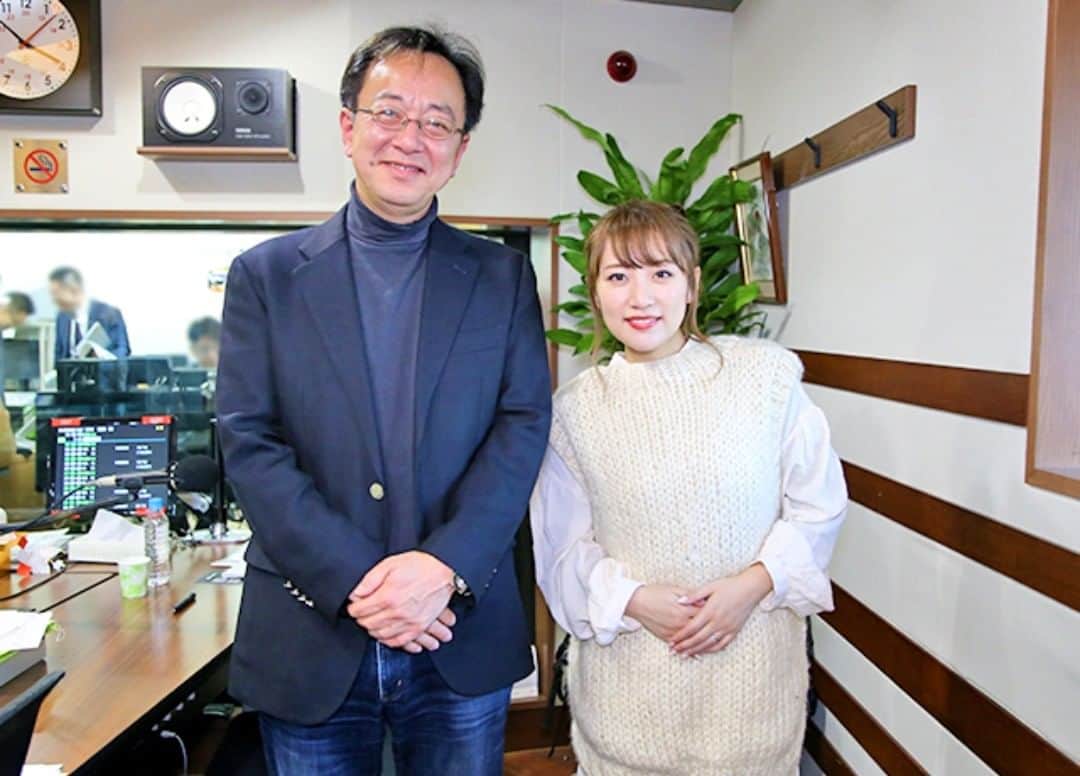 のインスタグラム：「これから、英語力あげちゃう？✨ 『お肌つるつる』は英語で何て言うの？  メッセージを採用された方１名様に、1000円分の番組特製クオカードをプレゼント！  皆さんの知りたいフレーズなどを募集中！ http://tfm.co.jp/korenani/form/  #高橋みなみ #これなに #tokyofm #radiko #文教大学」
