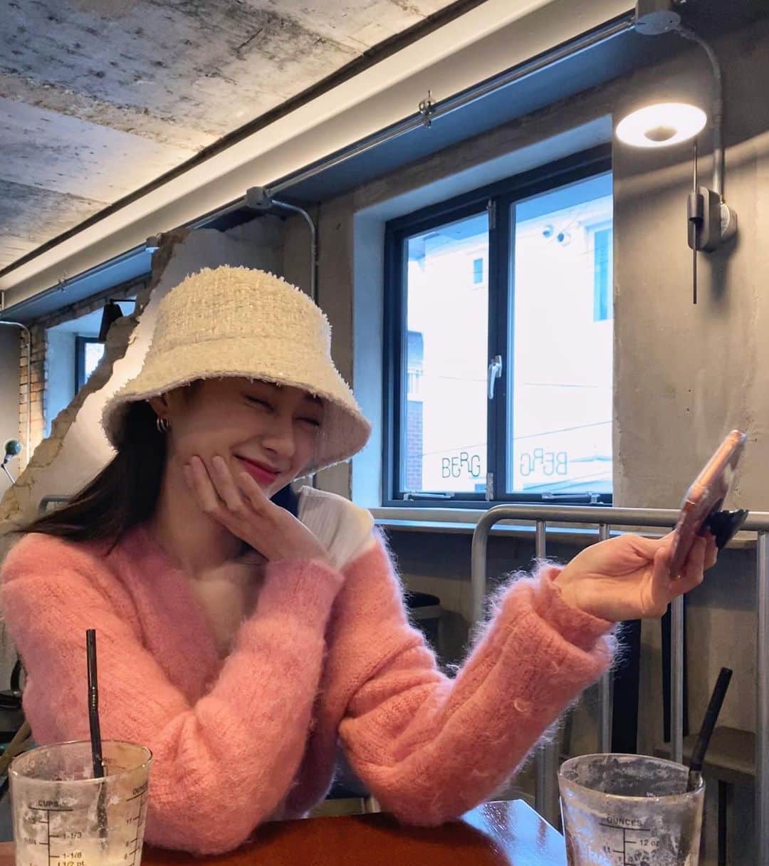 ギョンリ のインスタグラム：「😆🍊🧡」